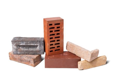 Lícové cihly a obkladové pásky Terca na bílém pozadí - ražené lícové cihly Terca, tažené lícové cihly Terca (Klinker), obkladové pásky Terca