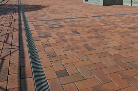 Reference cihlové dlažby Penter Florenzbunt